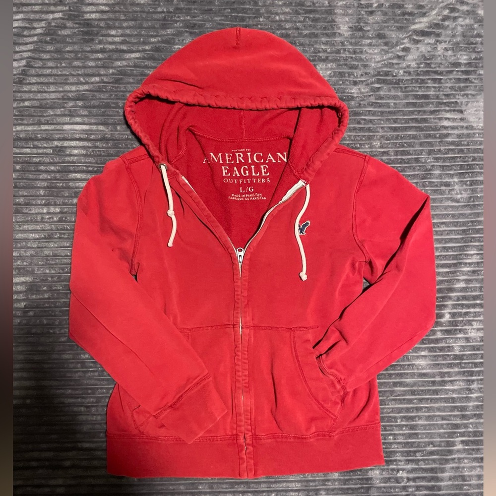 American eagle zip up red